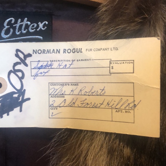 Authentic Vintage Raccoon Fur Vest! - Picture 5 of 6